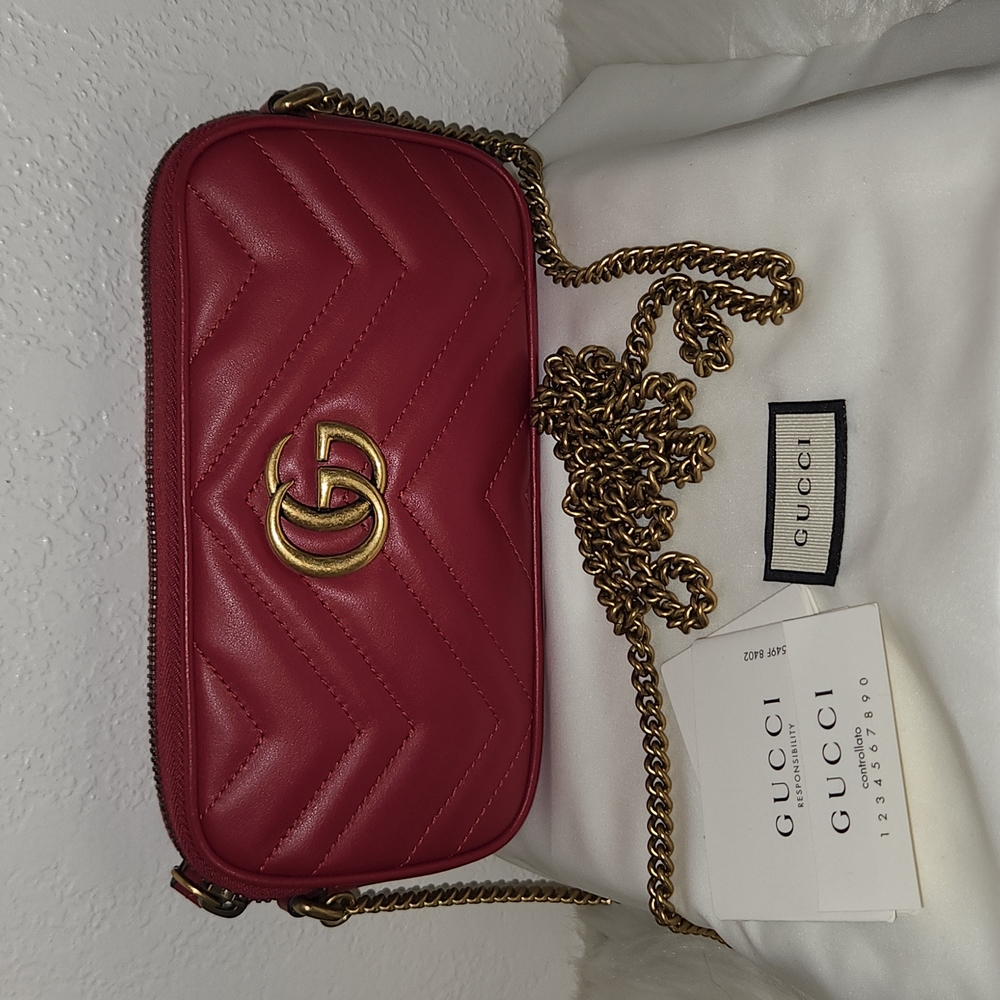 SOLD!!!!!! Gucci Marmont mini camera bag